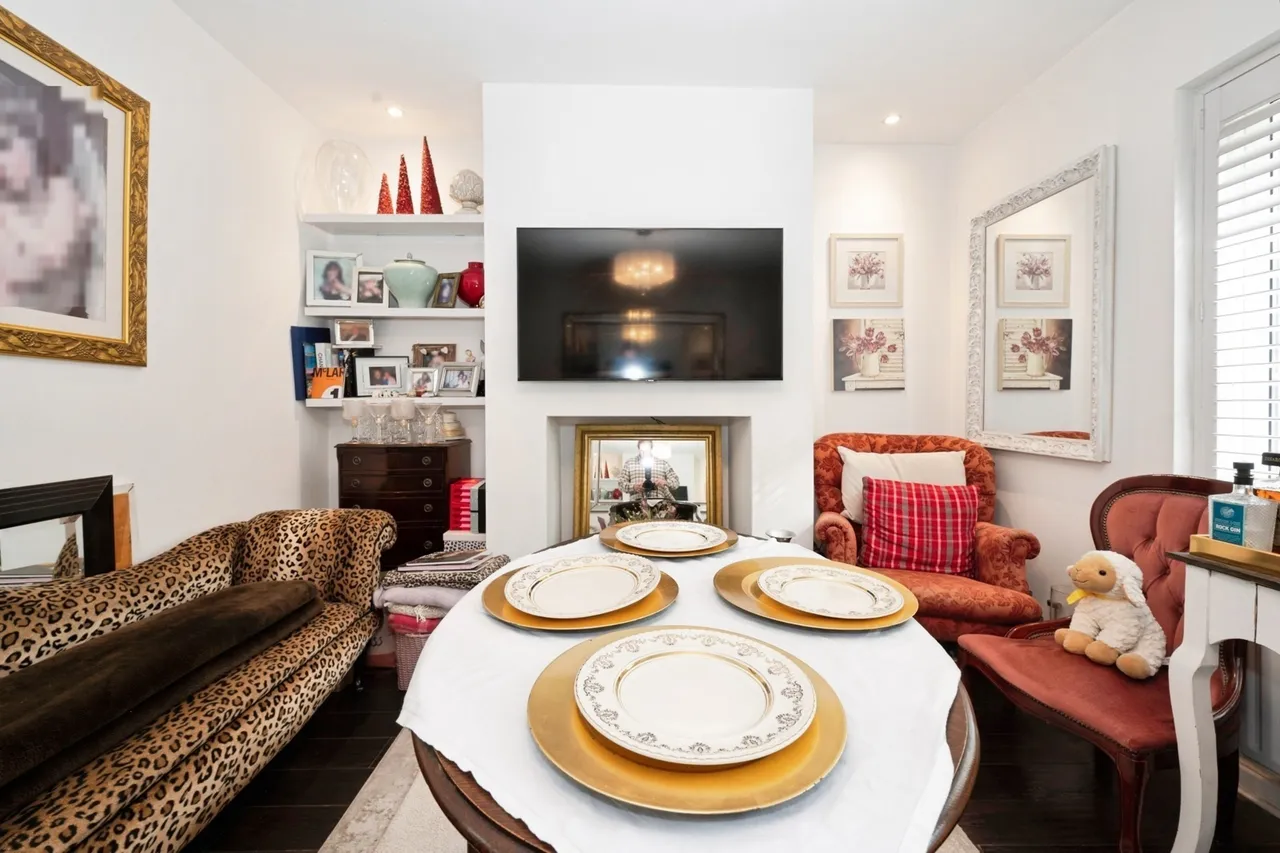 Mill Road, Esher, KT10, photo 11