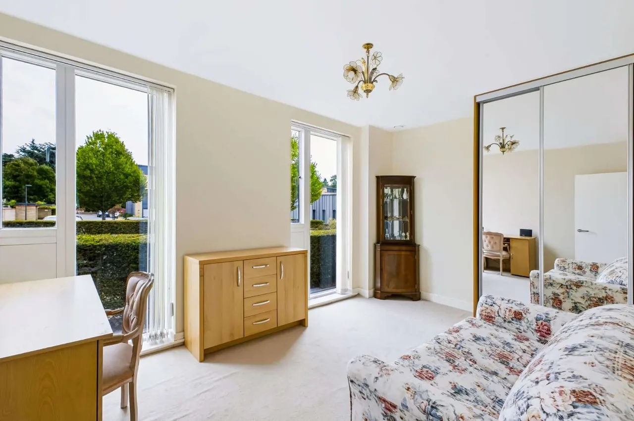 Cliveden Gages, Taplow, Maidenhead, Buckinghamshire, SL6 0GB, photo 10