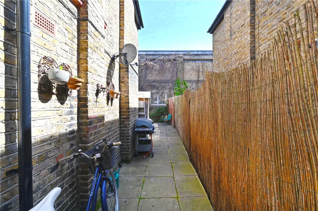 Berens Road, London, NW10, photo 17
