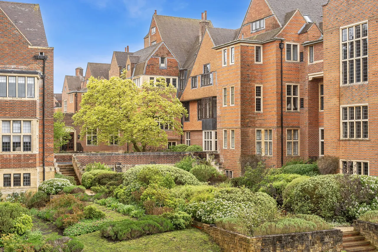 Kings Drive, Midhurst, GU29, photo 16
