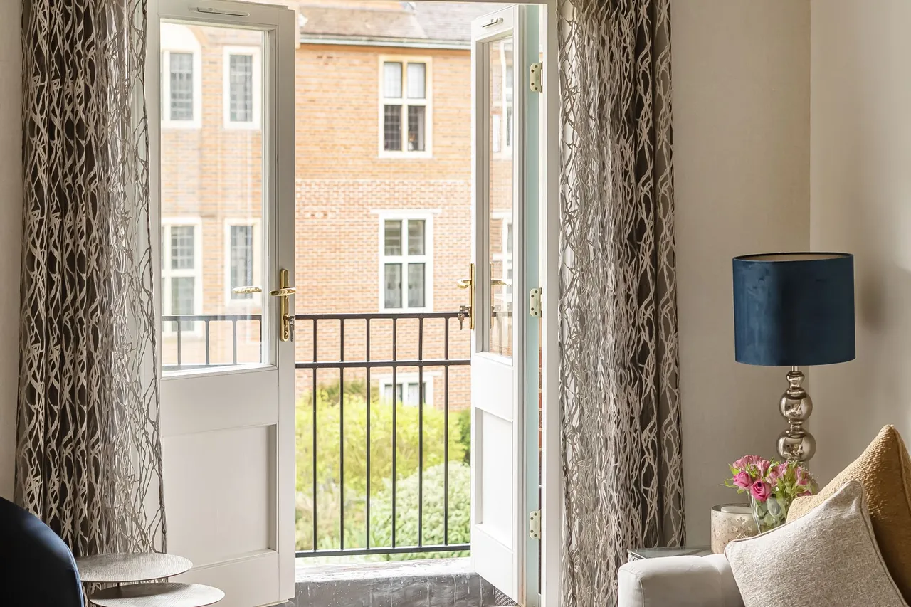 Kings Drive, Midhurst, GU29, photo 4