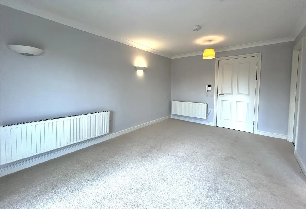 Malmesbury Road, Chippenham, SN15, photo 5