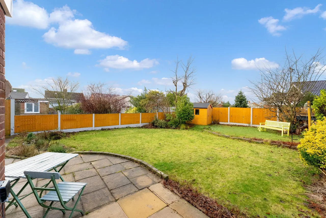 Tynwald Crescent, Widnes, Widnes, WA8 9AN, photo 24
