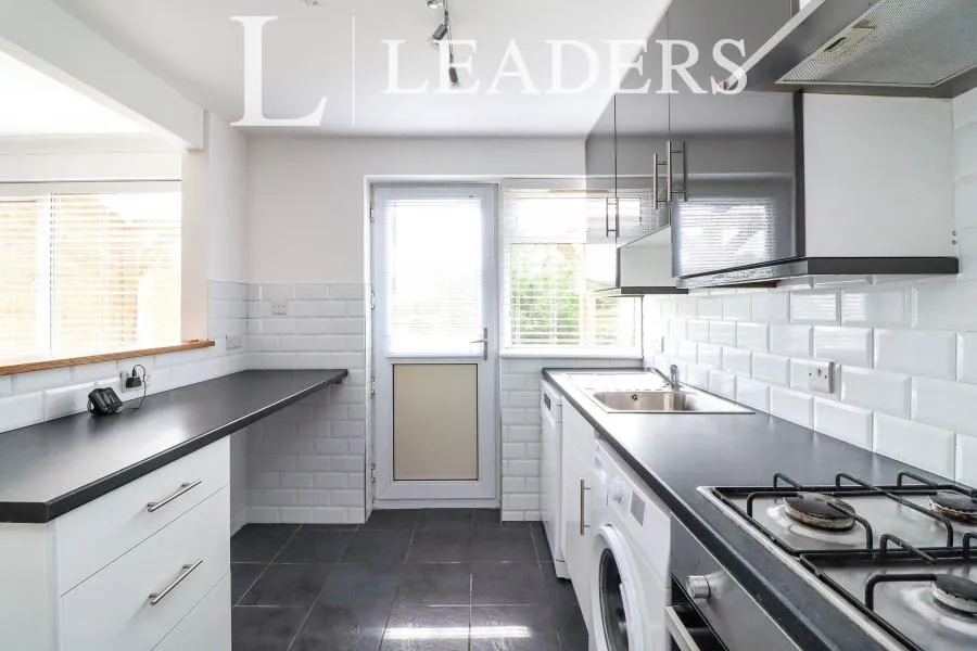 Ash Close, Southampton, SO19, photo 5