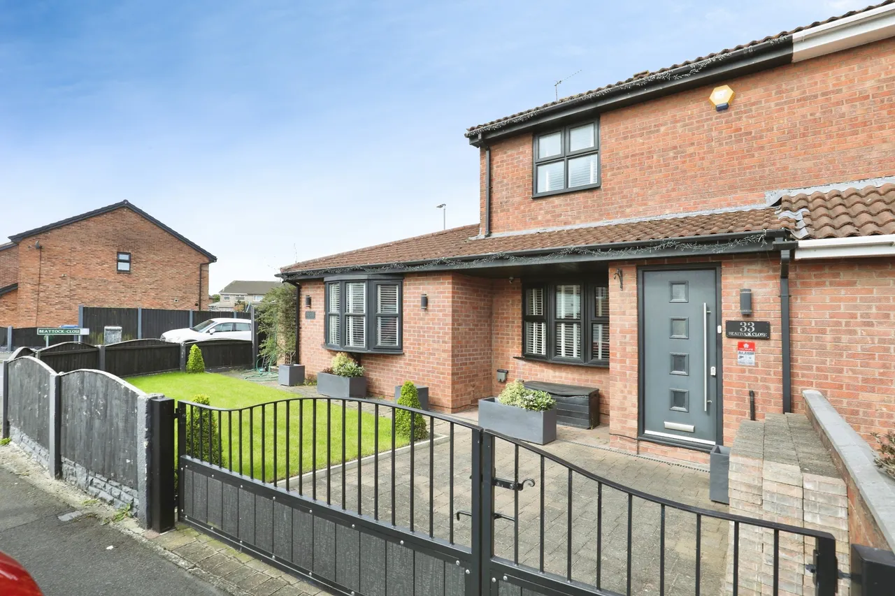 2 bed house for sale, Beattock Close, Liverpool, L33