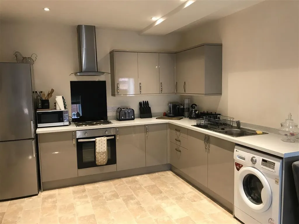 2 bed flat to rent — Cateryne Court, Swaffham