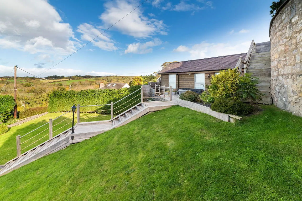 Hiraddug Road, Dyserth, Denbighshire, LL18 6HS, photo 8