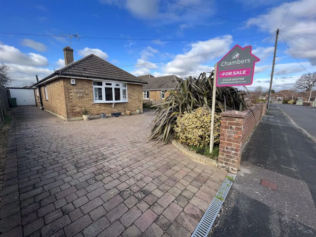3 bed house for sale — Pembury Road, Stubbington, Fareham