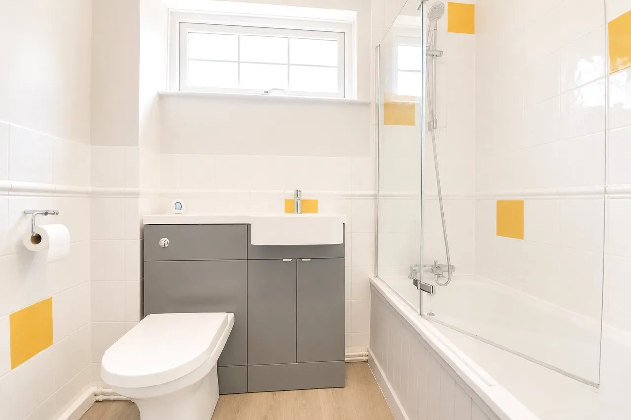 Little Meadow Way, Bideford, EX39, photo 13