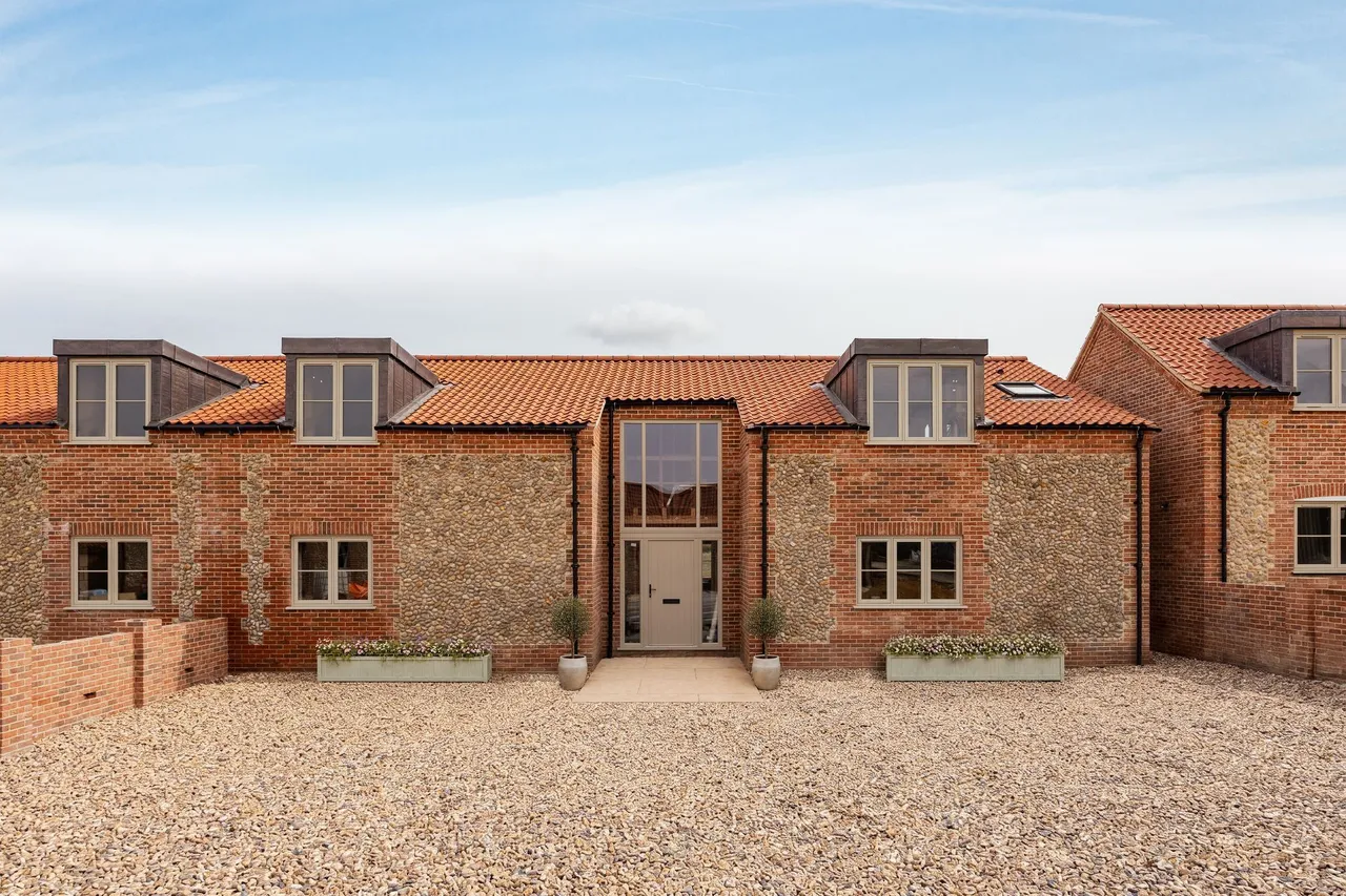 3 bed house for sale, High Specification Brick and Flint Ba