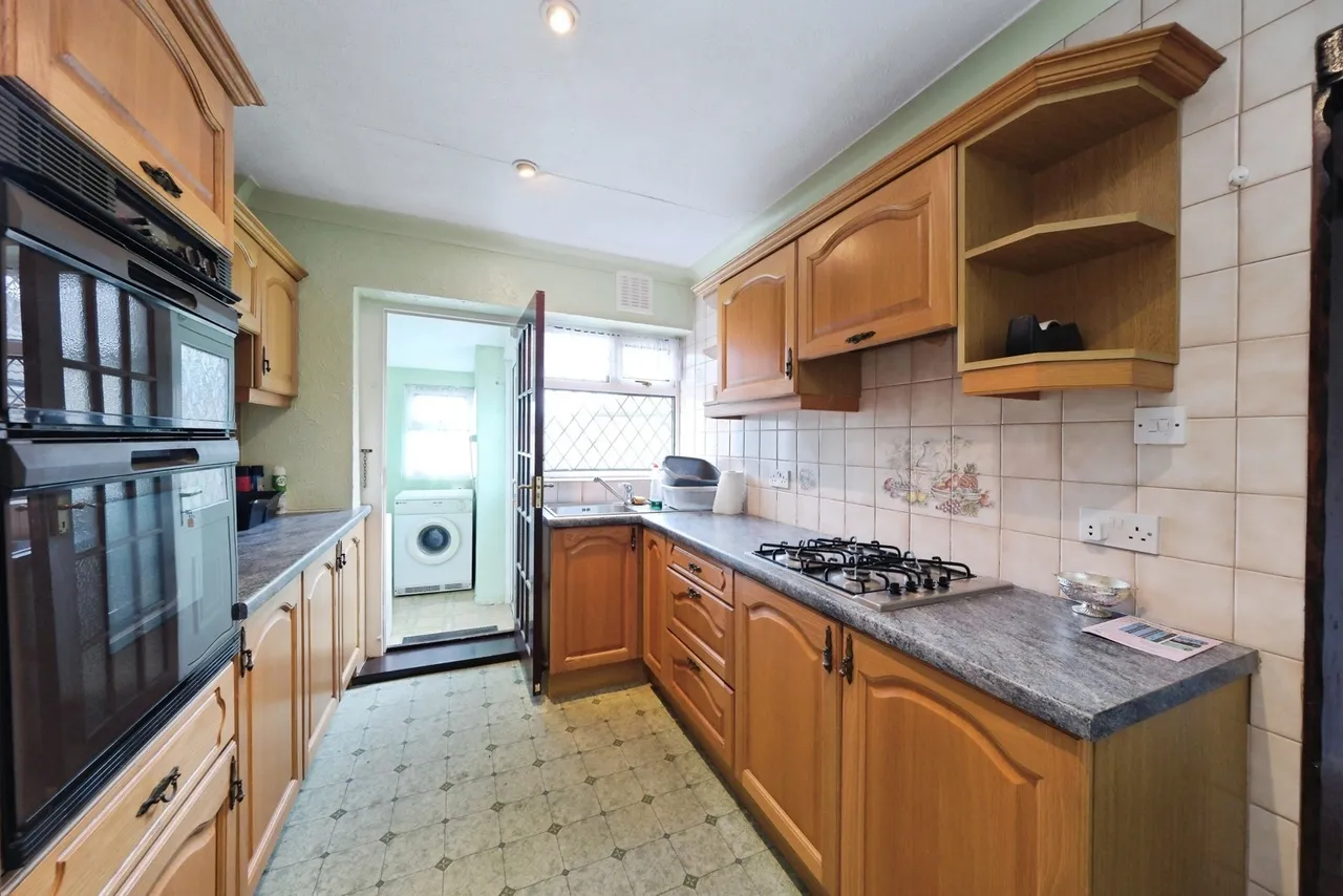 Sunnyside, Edenthorpe, Doncaster, South Yorkshire, DN3, photo 8