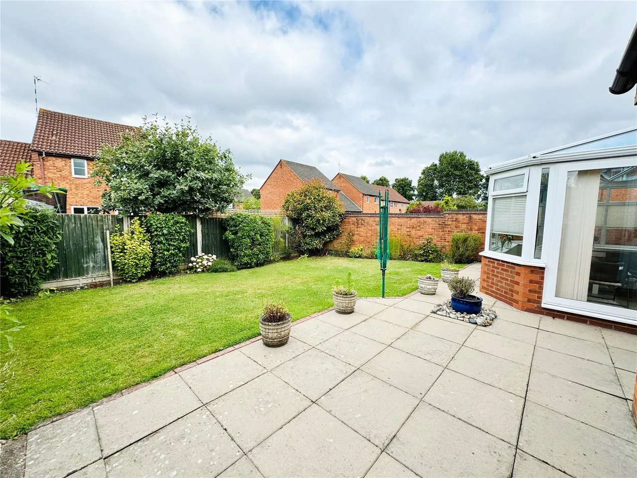 Montgomery Road, Whitnash, CV31, photo 6