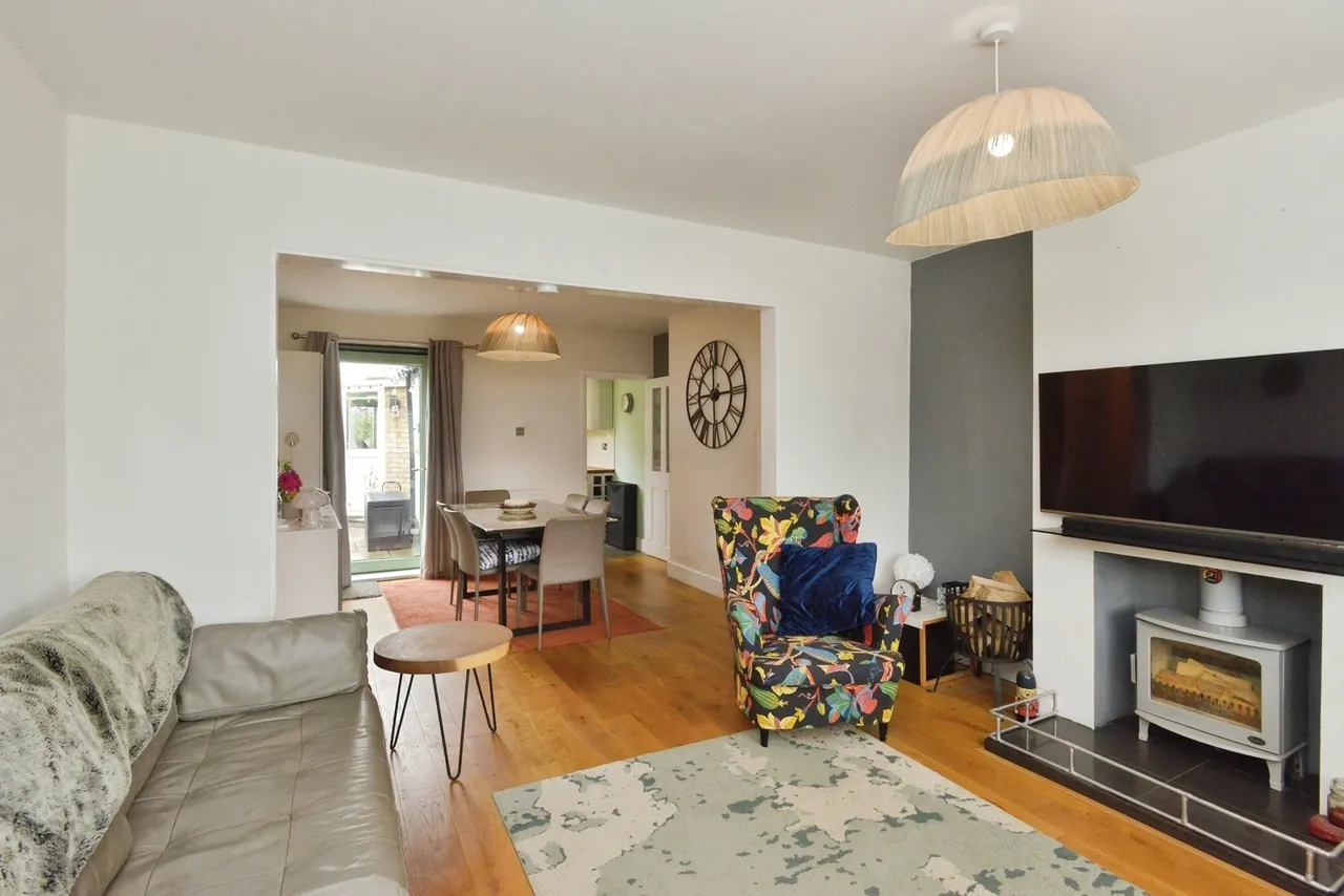 Bridge Road, Cosgrove, MK19, photo 3