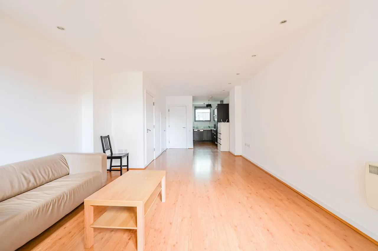 Apartment 106, 417 Wick Lane, London, photo 6
