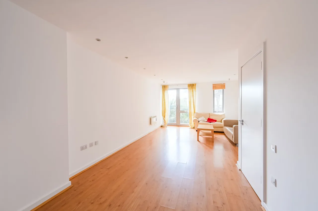 Apartment 106, 417 Wick Lane, London, photo 7