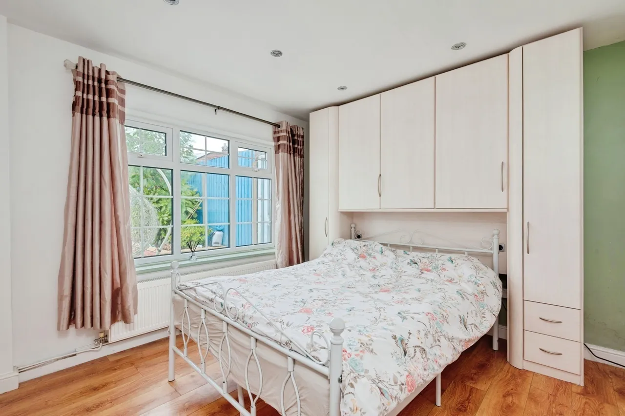 Green Lane, Widnes, WA8, photo 8