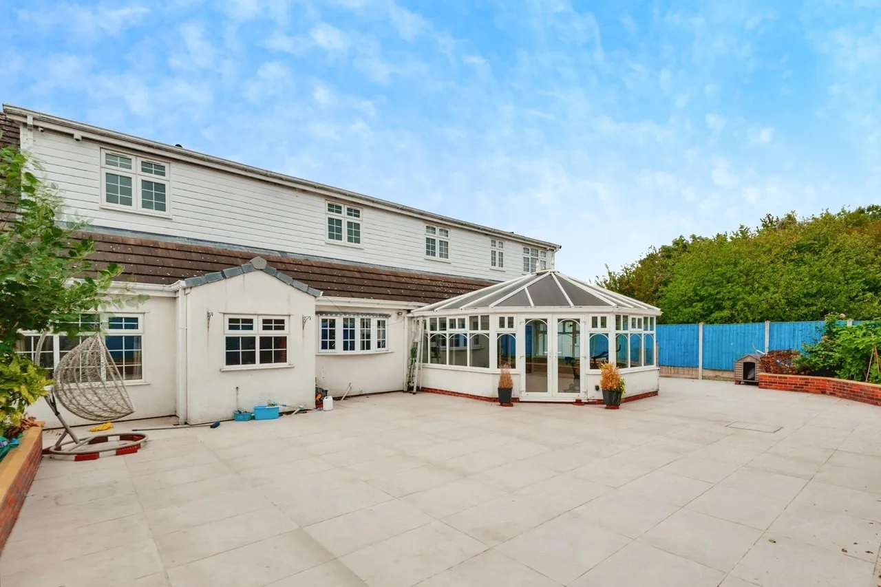 Green Lane, Widnes, WA8, photo 17