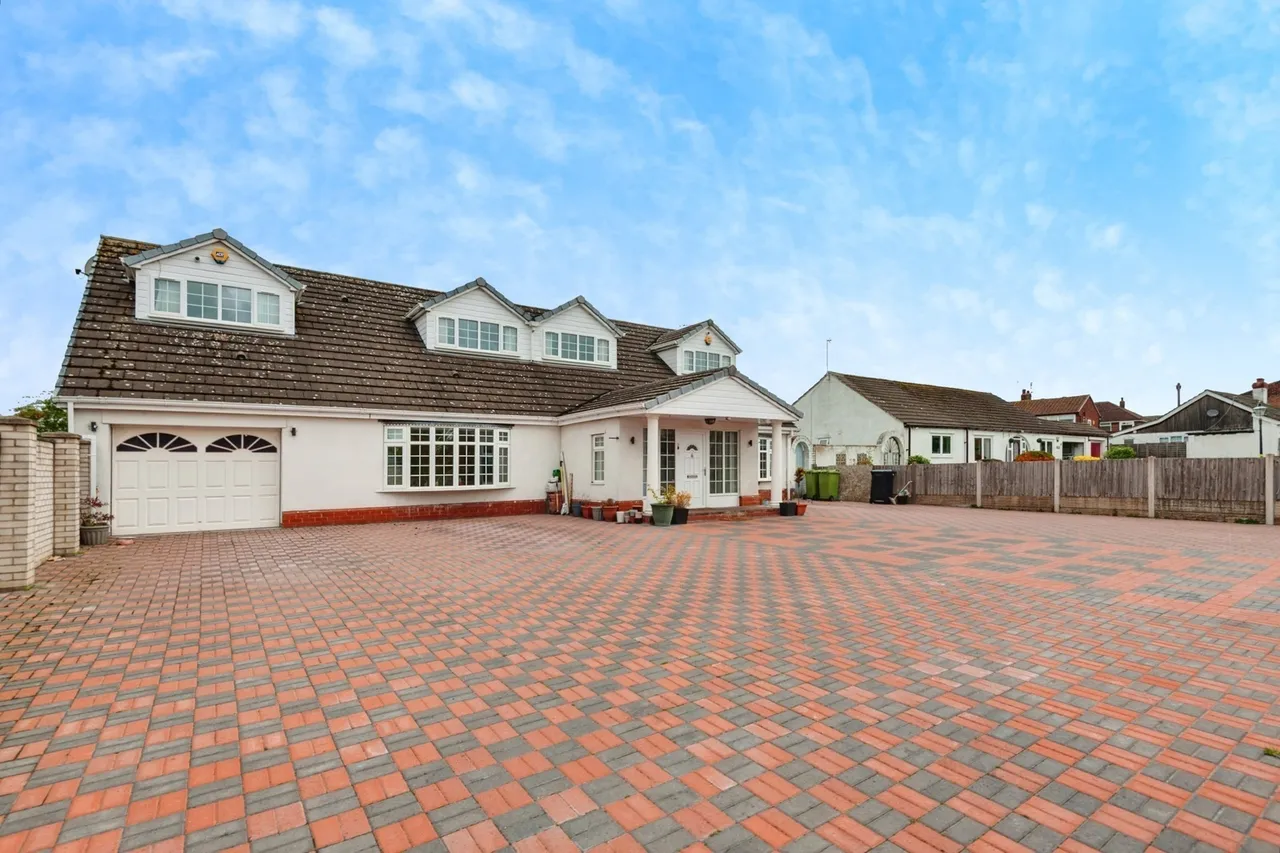 Green Lane, Widnes, WA8, photo 2