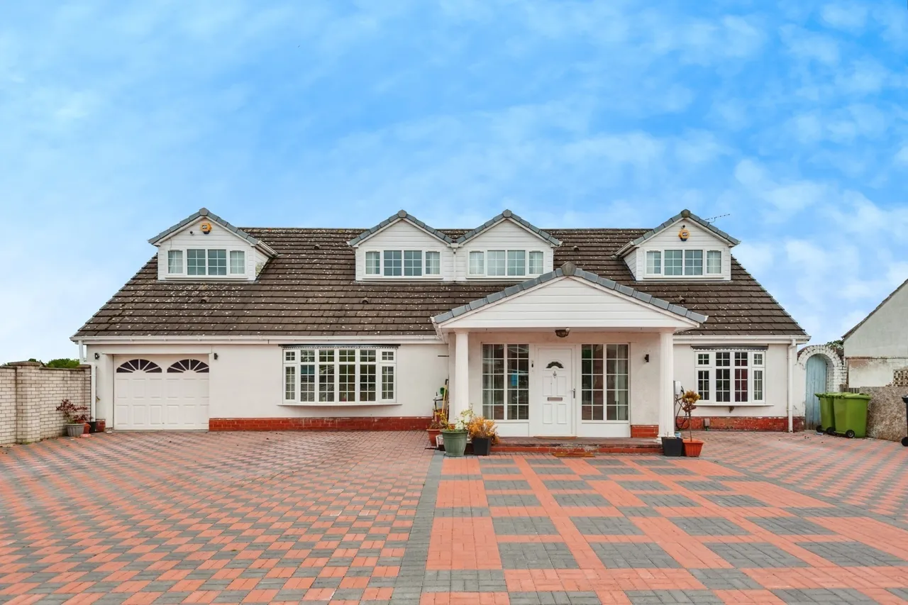 5 bed house for sale, Green Lane, Widnes, WA8