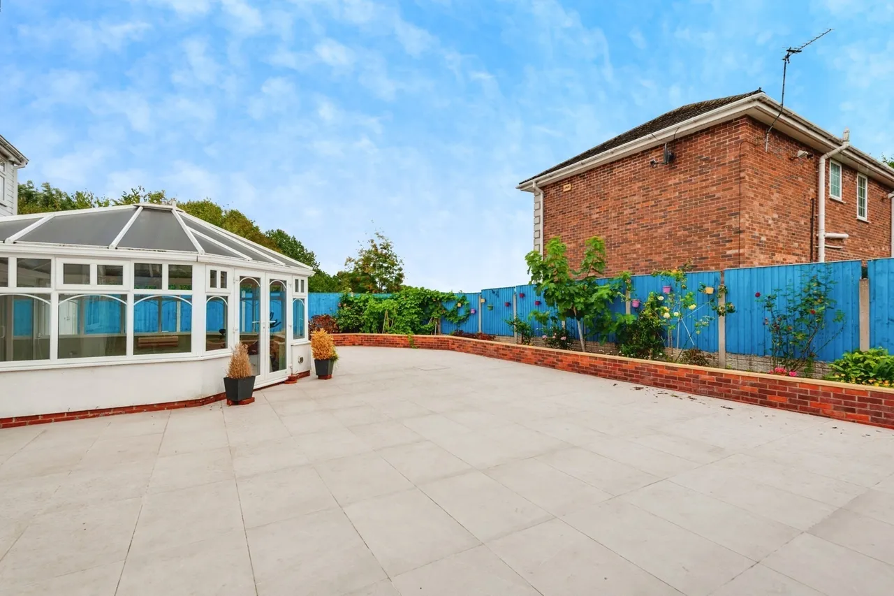Green Lane, Widnes, WA8, photo 16