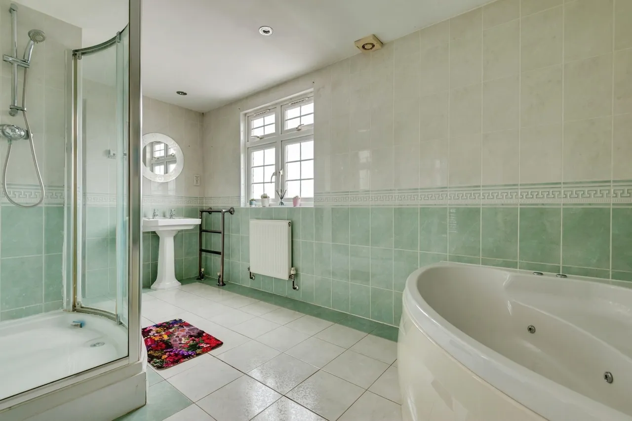 Green Lane, Widnes, WA8, photo 12