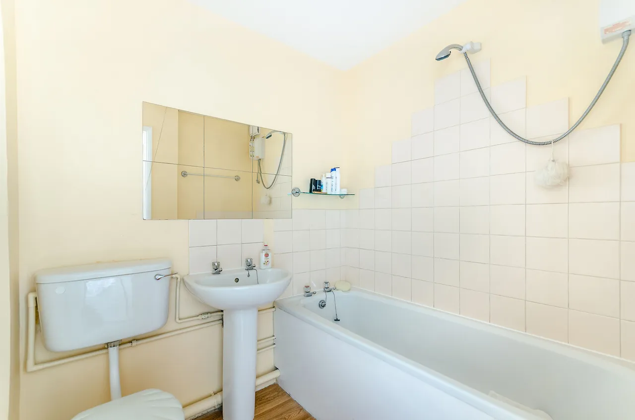 13 Donne House, 4 Samuel Close, London, photo 6