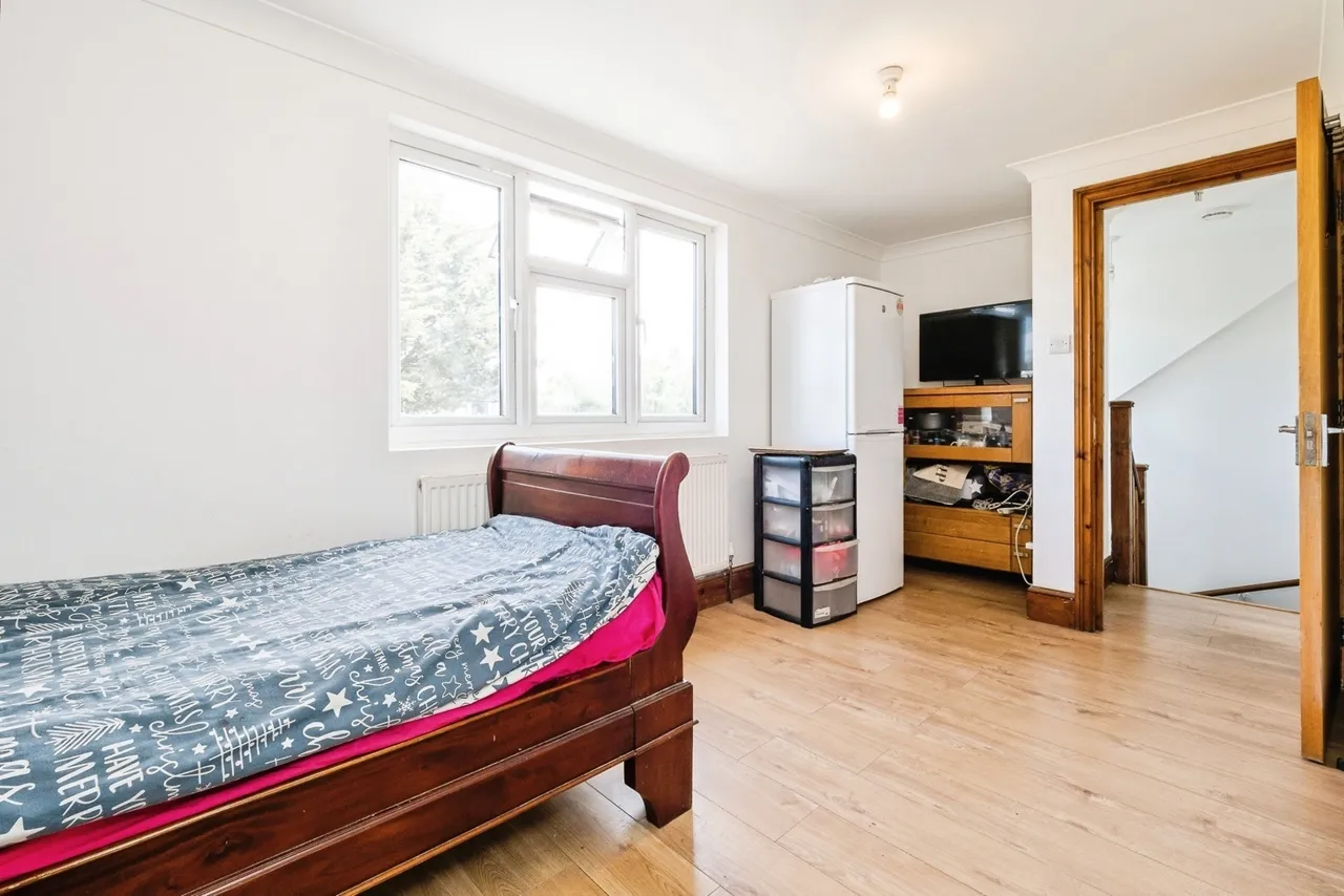 Belmont Road, Hornchurch, RM12, photo 19