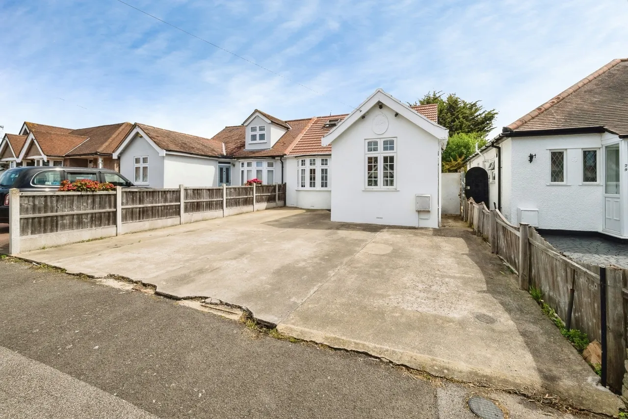 Belmont Road, Hornchurch, RM12, photo 26
