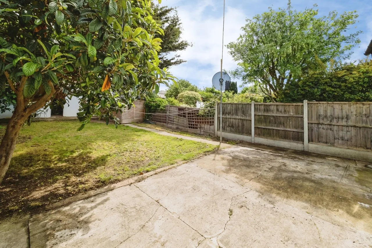 Belmont Road, Hornchurch, RM12, photo 24