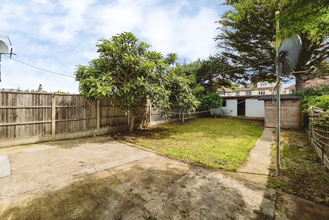 Belmont Road, Hornchurch, RM12, photo 23