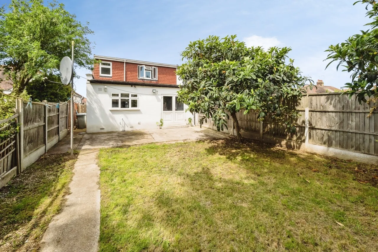Belmont Road, Hornchurch, RM12, photo 22