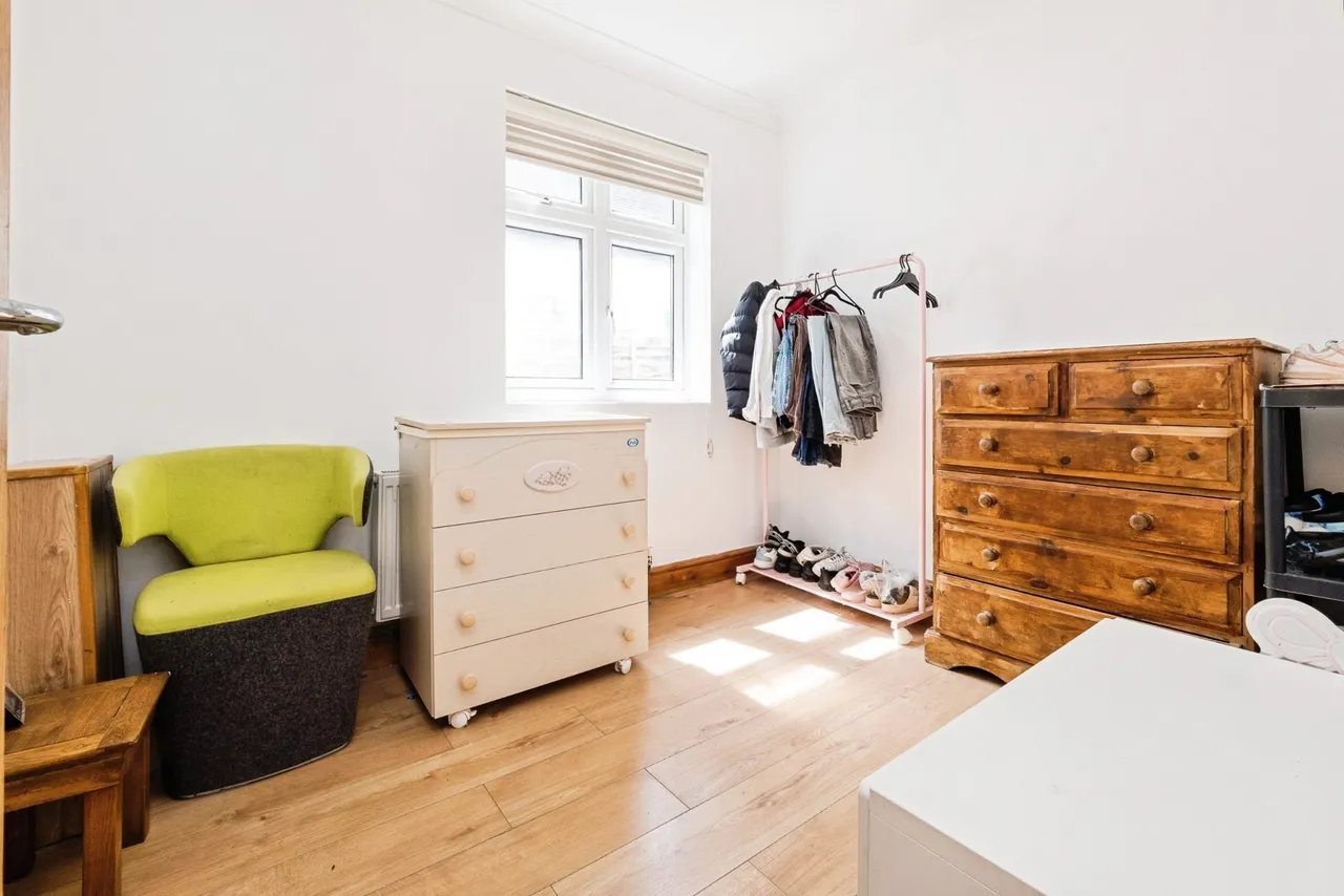 Belmont Road, Hornchurch, RM12, photo 12