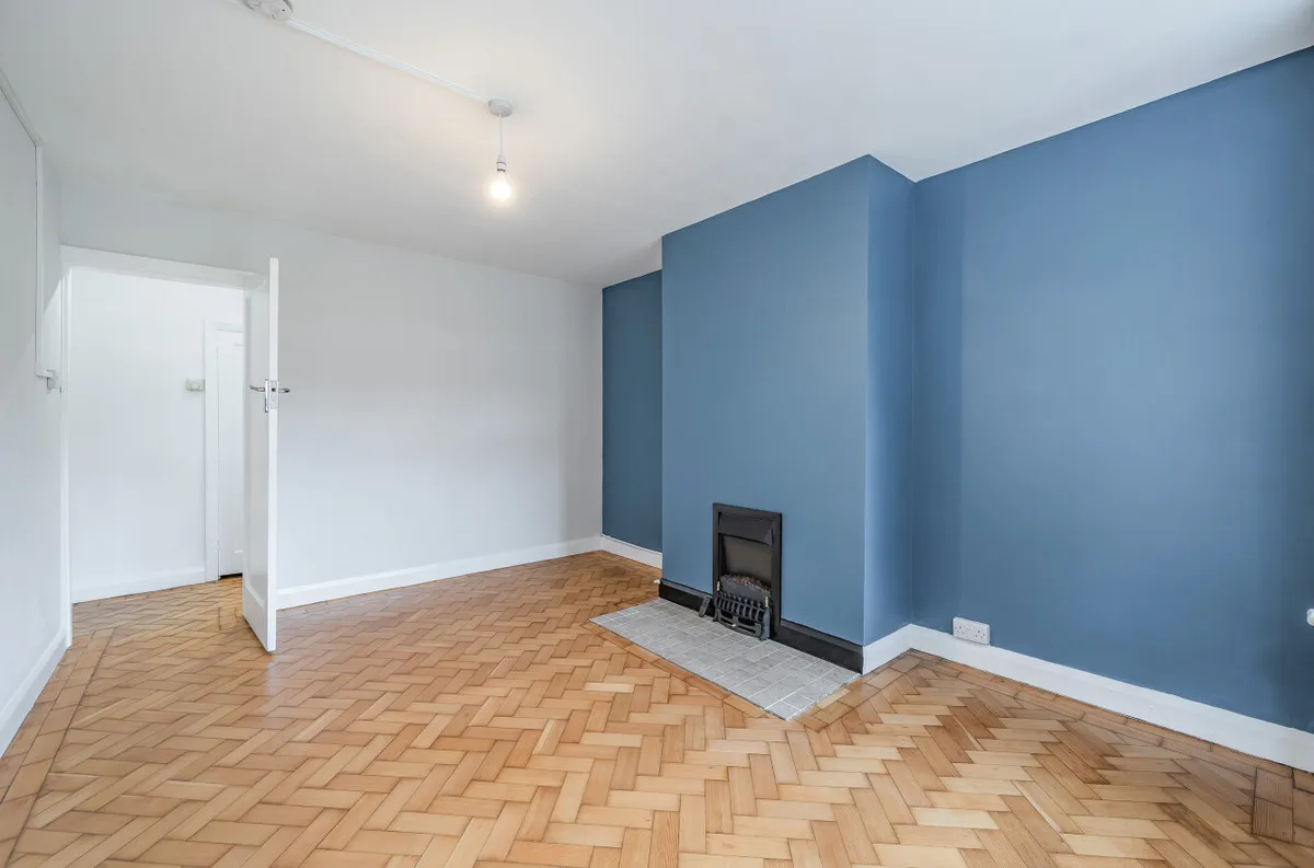 Gateways, Surbiton, KT6, photo 4