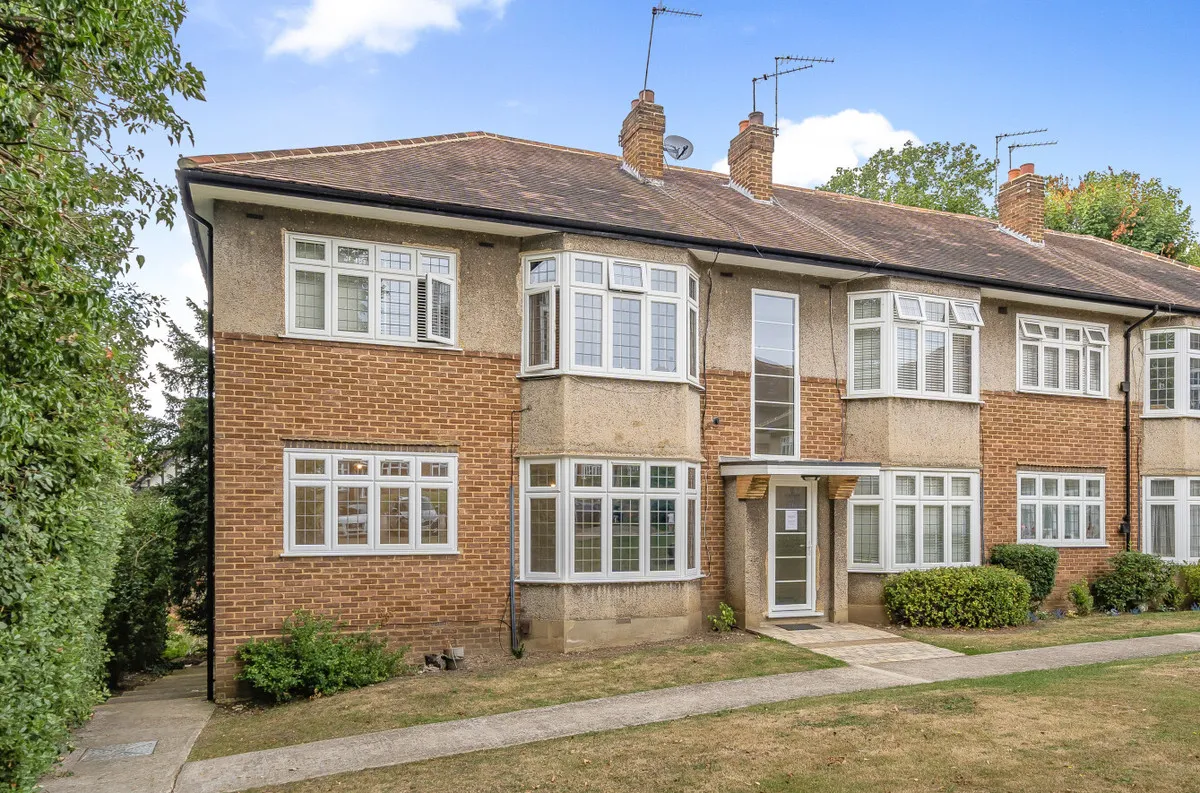 Gateways, Surbiton, KT6, photo 3