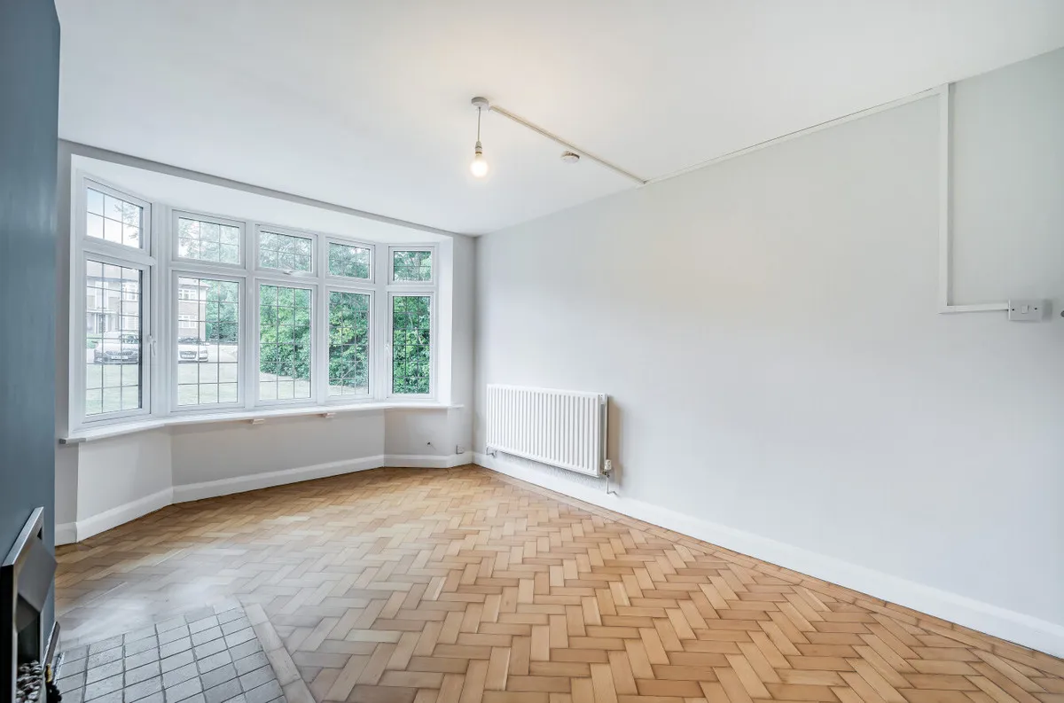 Gateways, Surbiton, KT6, photo 5