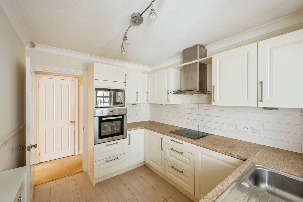Victoria Way, Maltby, Rotherham, photo 2