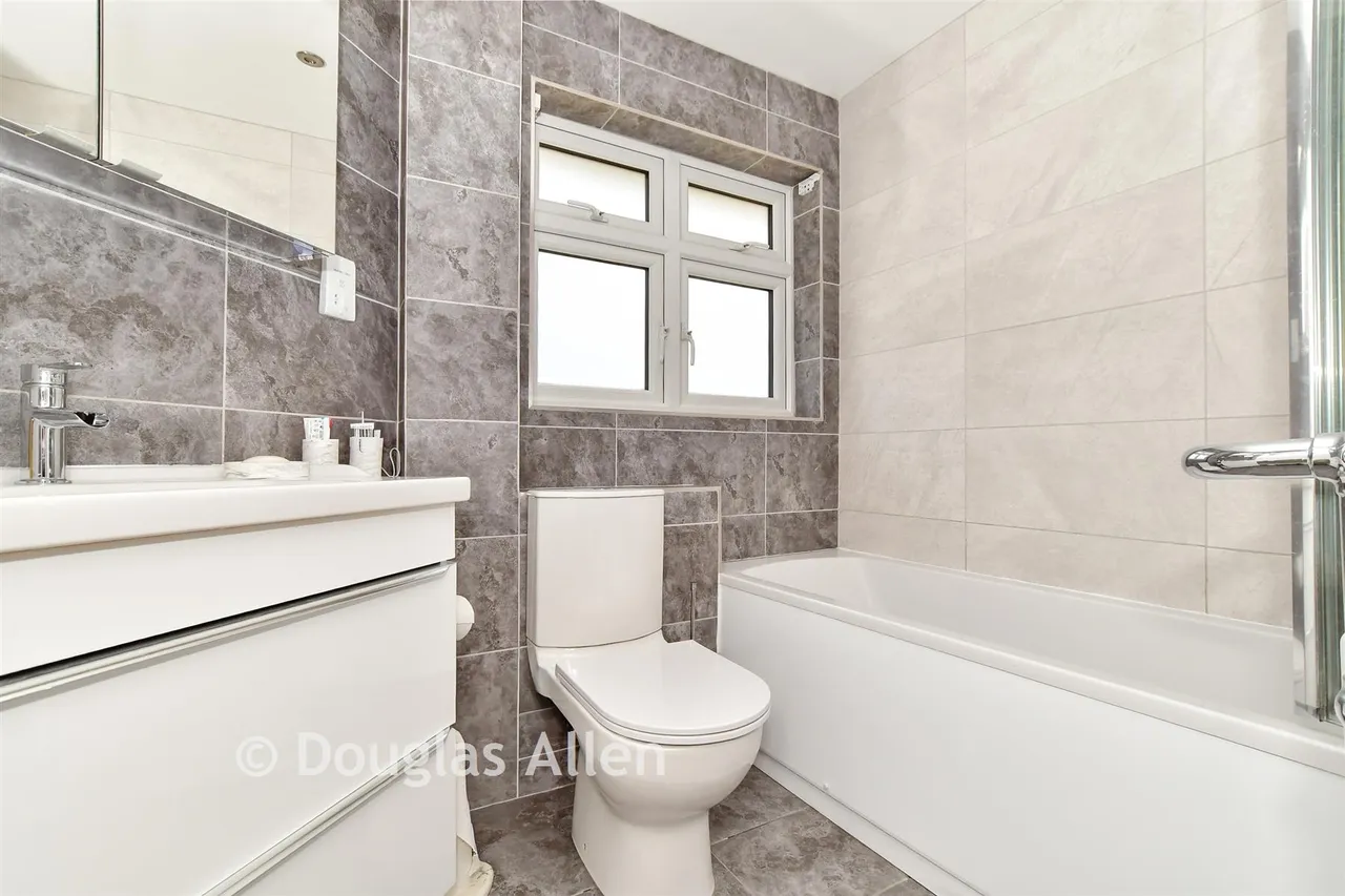 Osterley Drive, Langdon Hills, SS16, photo 15