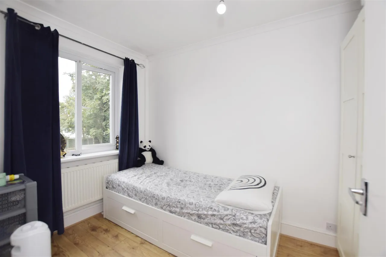 Ennerdale Gardens, Wembley, HA9, photo 7