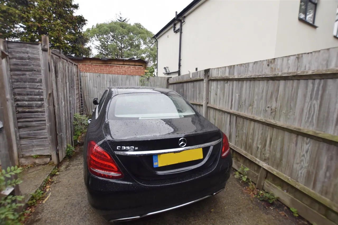 Ennerdale Gardens, Wembley, HA9, photo 10