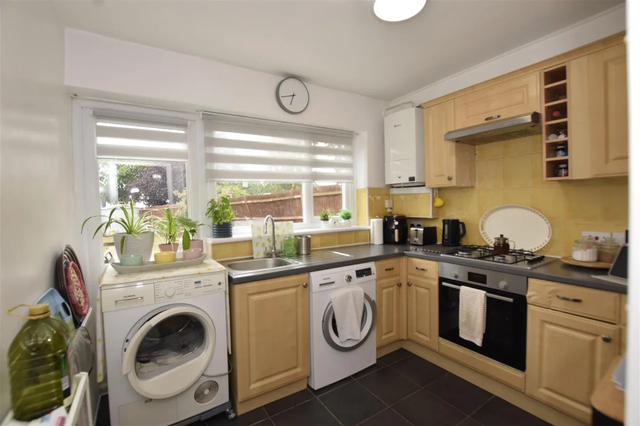 Ennerdale Gardens, Wembley, HA9, photo 4