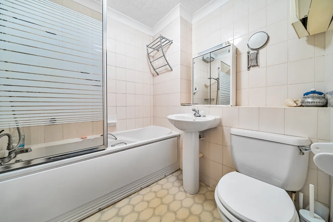 Channel Way, Ocean Village, SO14, photo 6