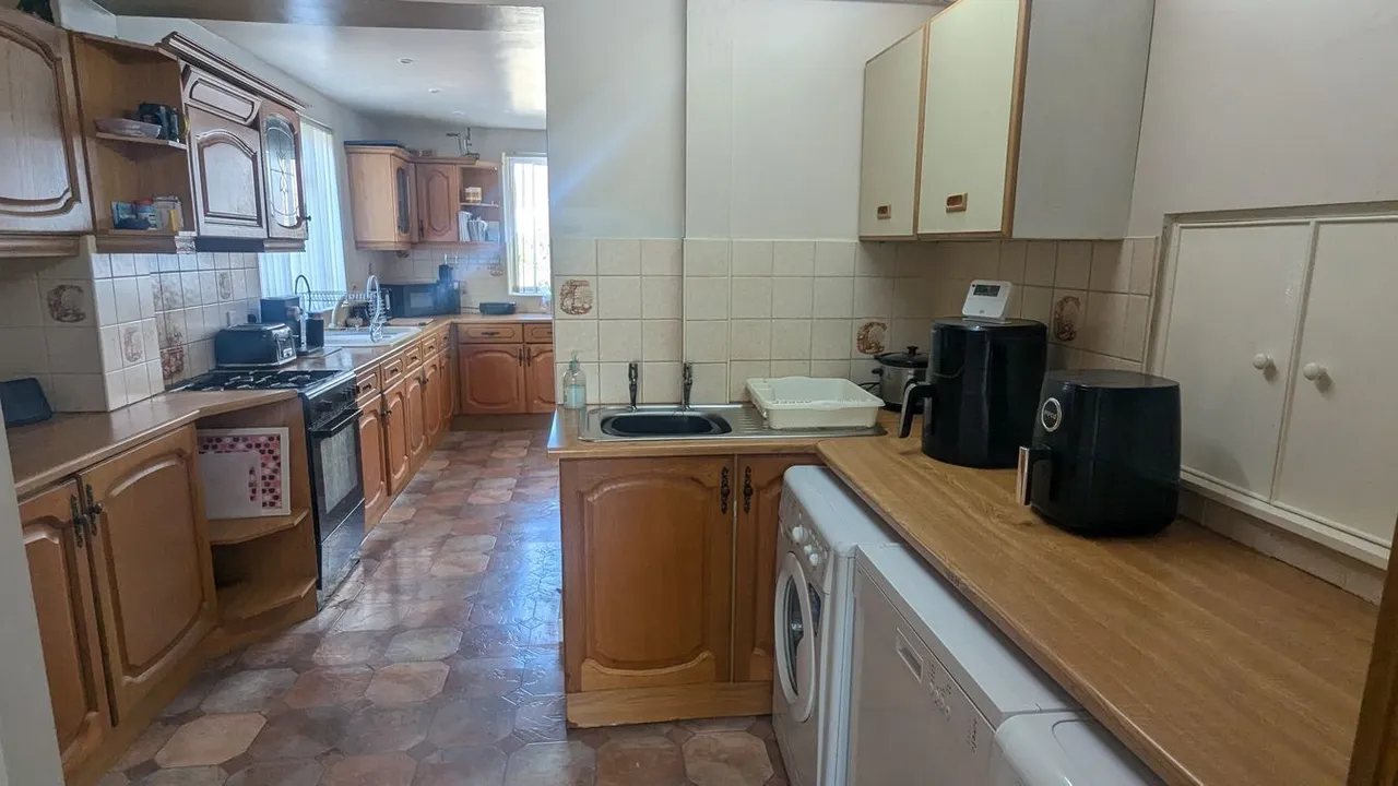 Sealey Crescent, Wells, BA5, photo 7