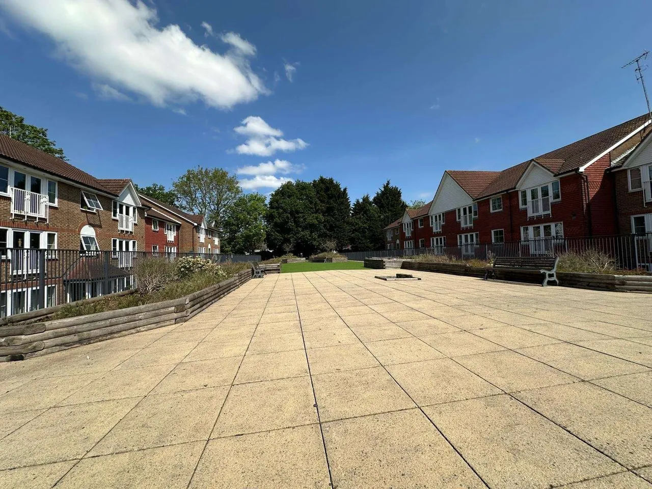 Tuscany Gardens, Crawley, RH10, photo 7