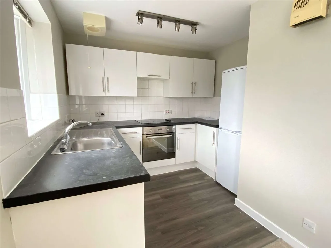 Tuscany Gardens, Crawley, RH10, photo 3