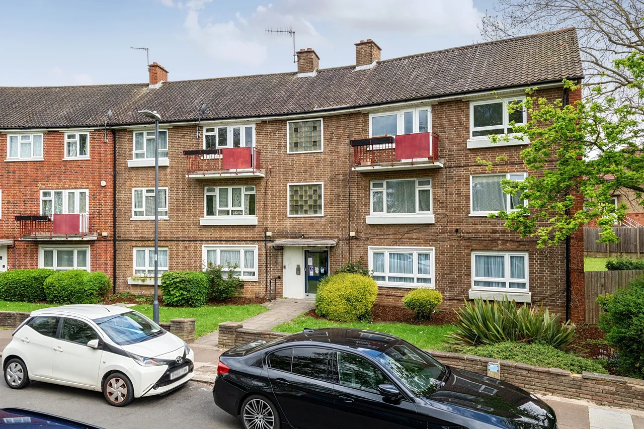 Shaftesbury Circle, Shaftesbury Avenue, South Harrow, Harrow, photo 11