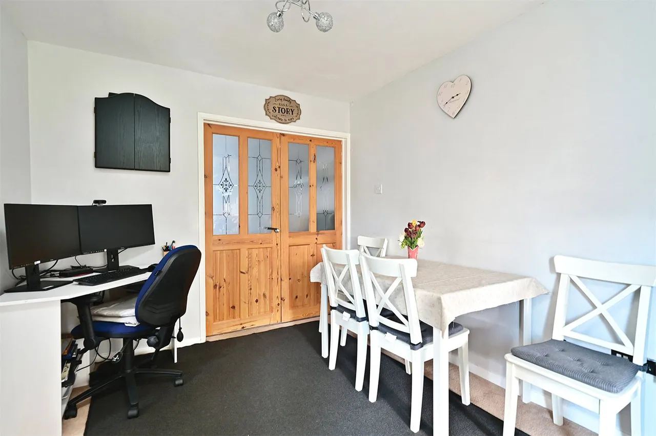 Ash Close, Ash, Guildford, Surrey, GU12 6AR, photo 5