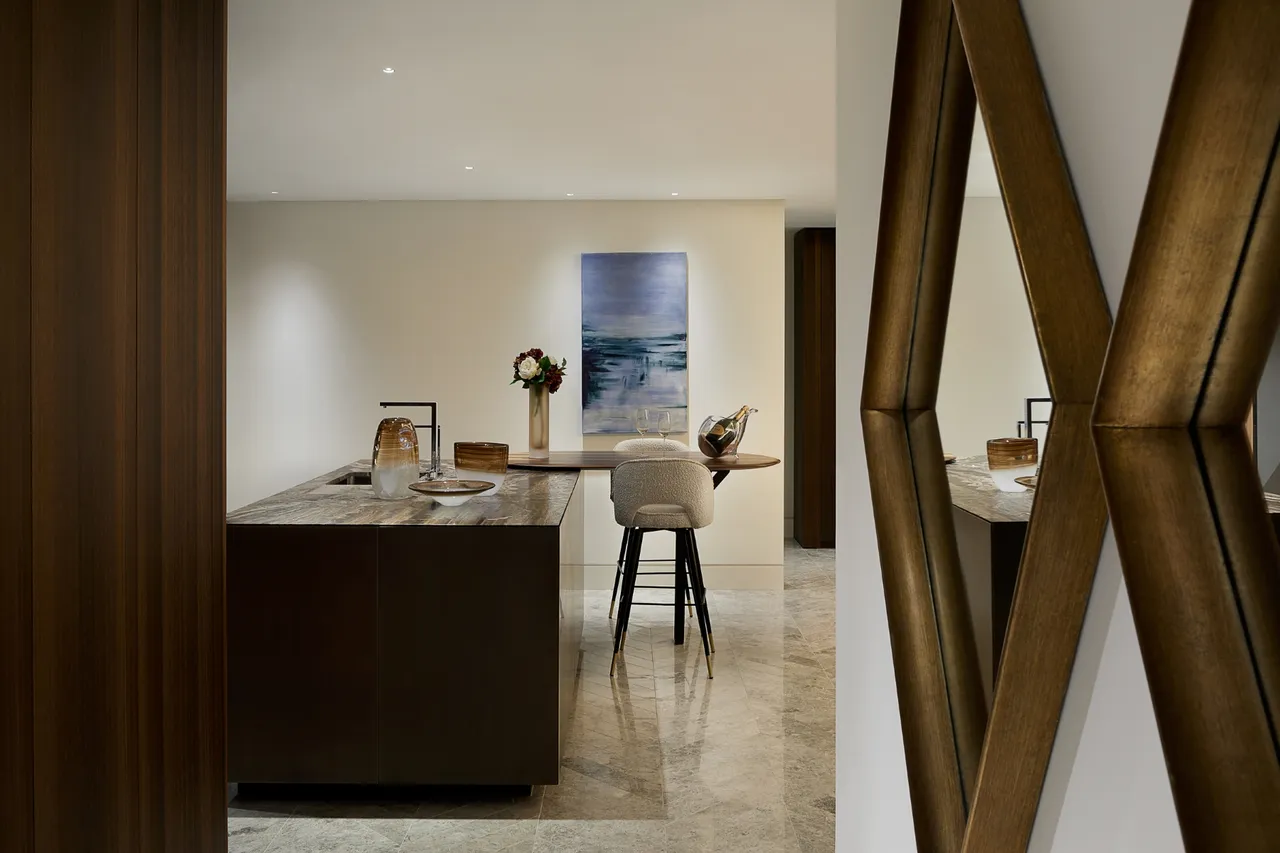 Mayfair Park Residences, Stanhope Gate, W1K, photo 3