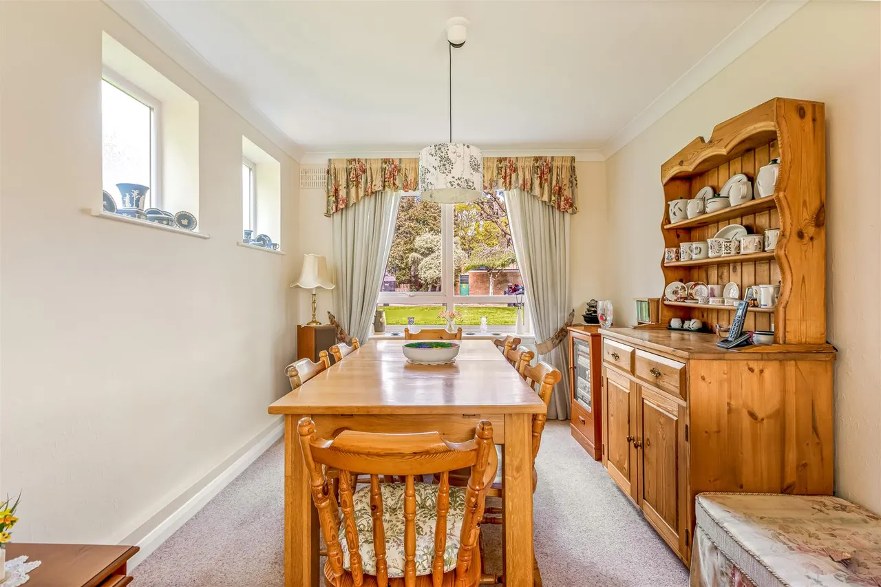 Dukes Drive, Leicester, LE2, photo 10
