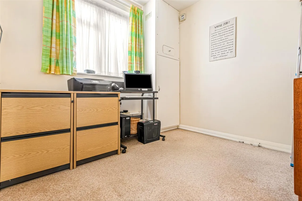 Dukes Drive, Leicester, LE2, photo 14