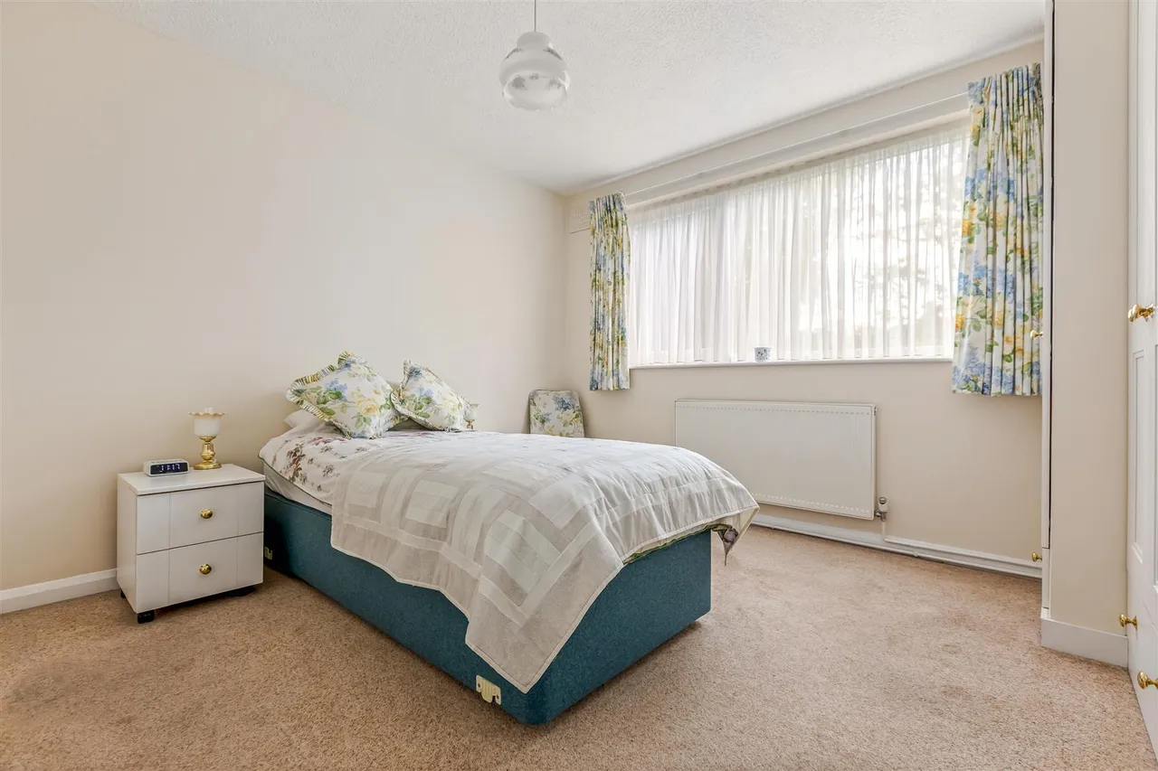 Dukes Drive, Leicester, LE2, photo 12